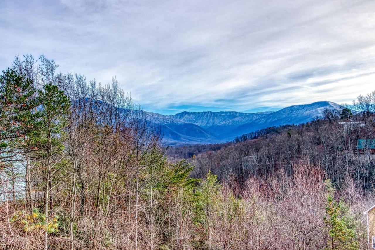 3 Decks, Mtn Views! Tree Tops By Honeybearcabins - Luxury Rain Showers, 3 King Suites, Xl Hottub, Fireplace, Bear Sightings Gatlinburg Exterior foto
