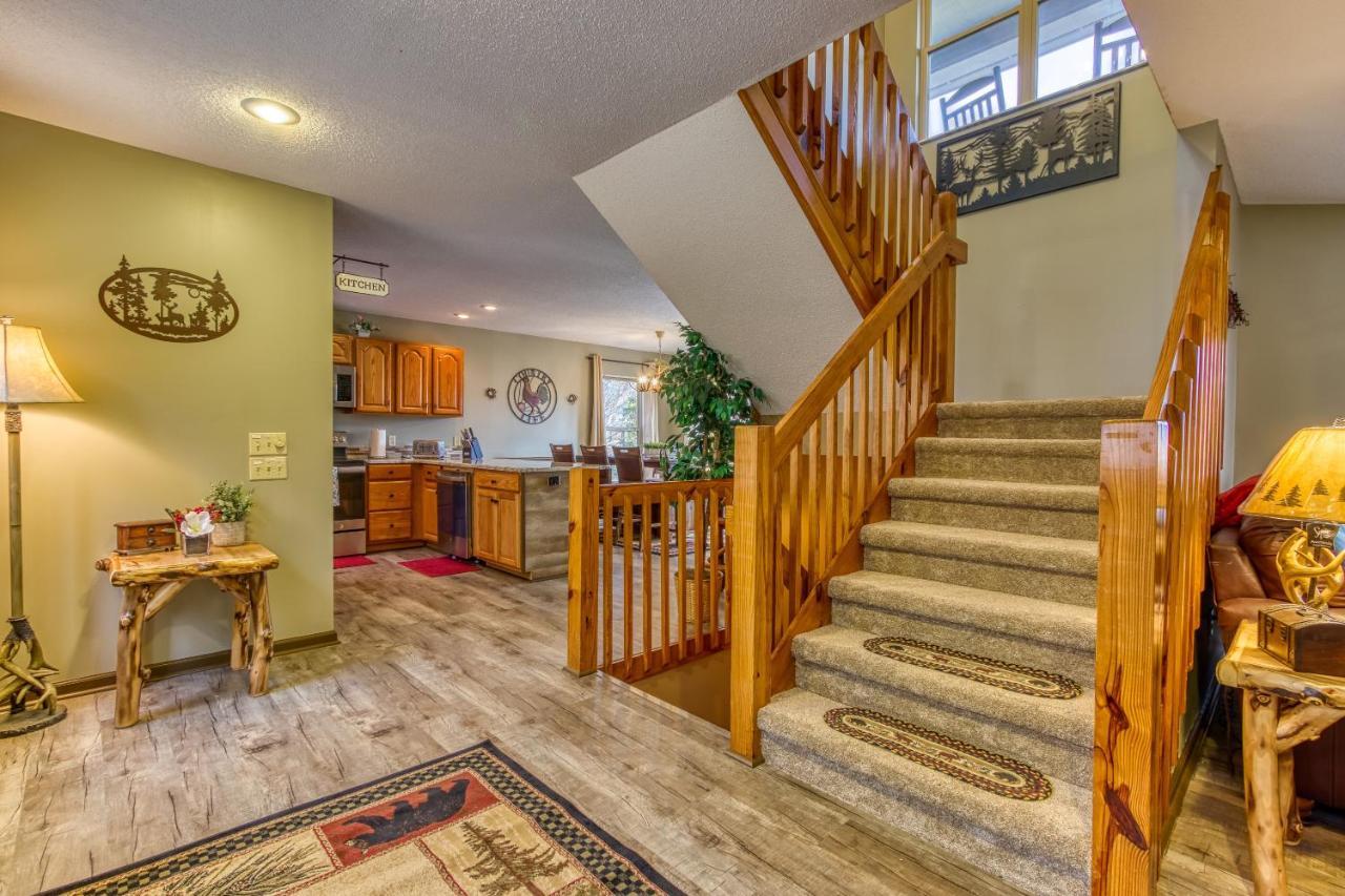 3 Decks, Mtn Views! Tree Tops By Honeybearcabins - Luxury Rain Showers, 3 King Suites, Xl Hottub, Fireplace, Bear Sightings Gatlinburg Exterior foto