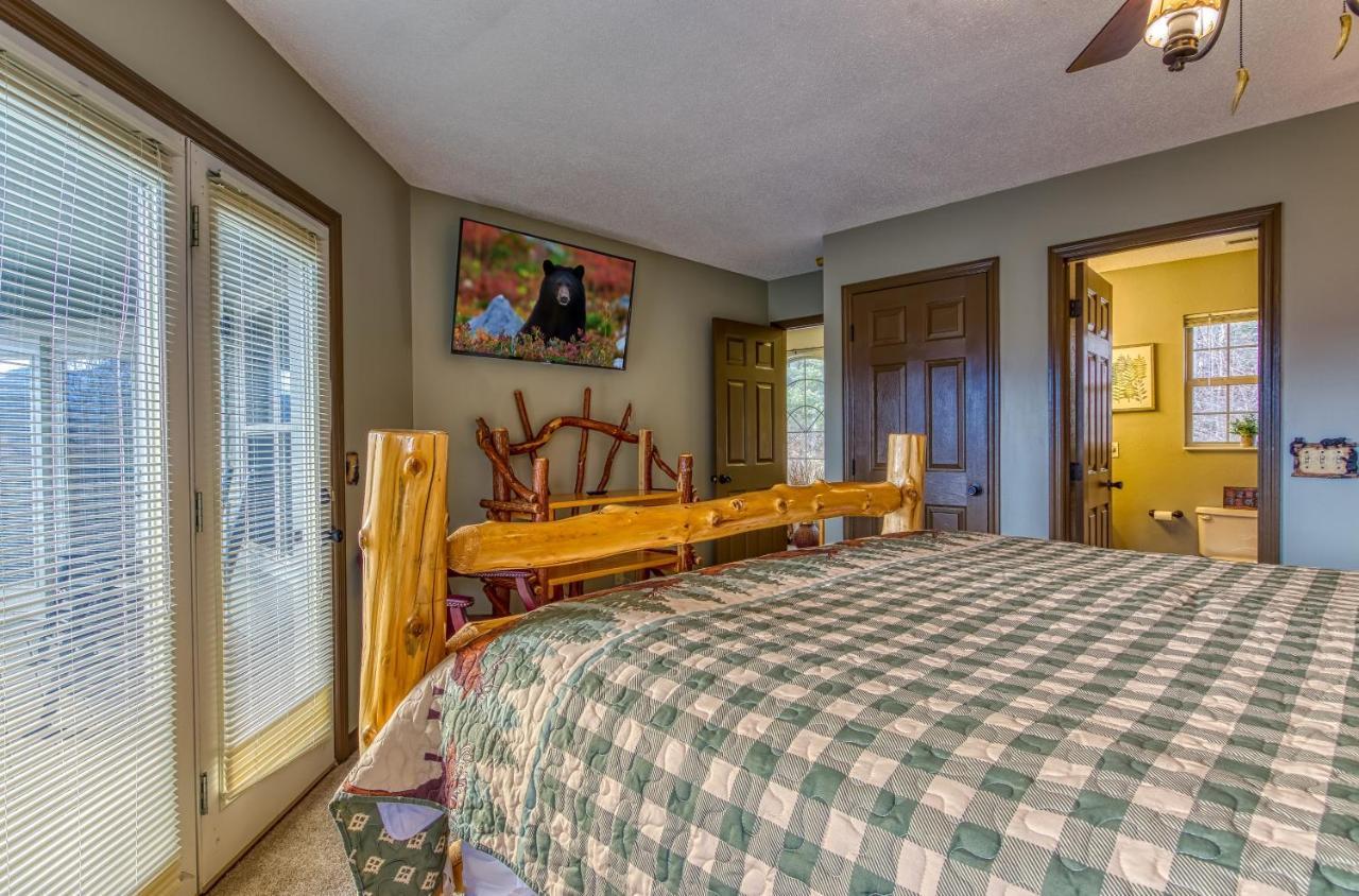 3 Decks, Mtn Views! Tree Tops By Honeybearcabins - Luxury Rain Showers, 3 King Suites, Xl Hottub, Fireplace, Bear Sightings Gatlinburg Exterior foto